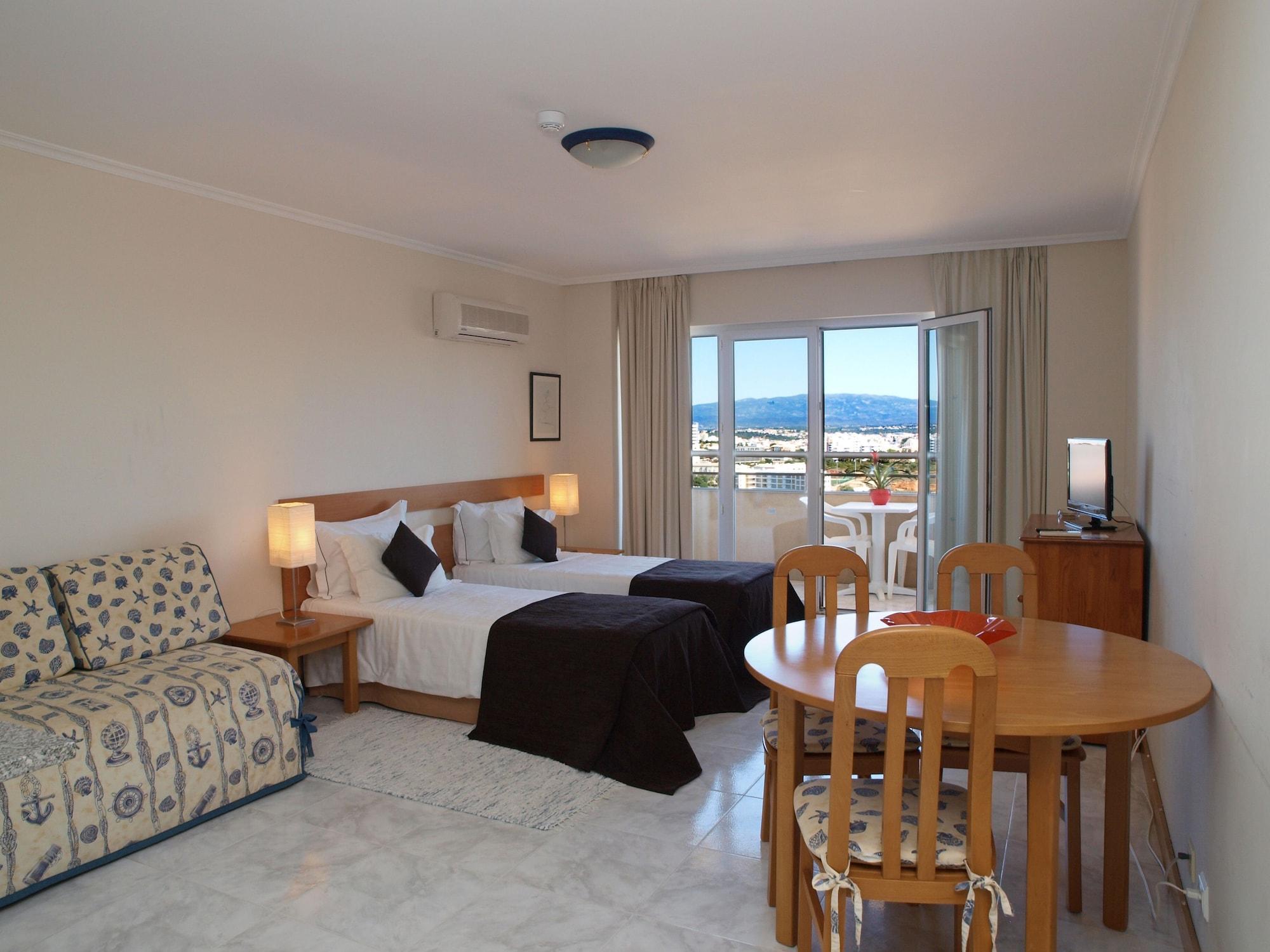 Apartamentos Jardins Da Rocha ปอร์ติเมา ภายนอก รูปภาพ