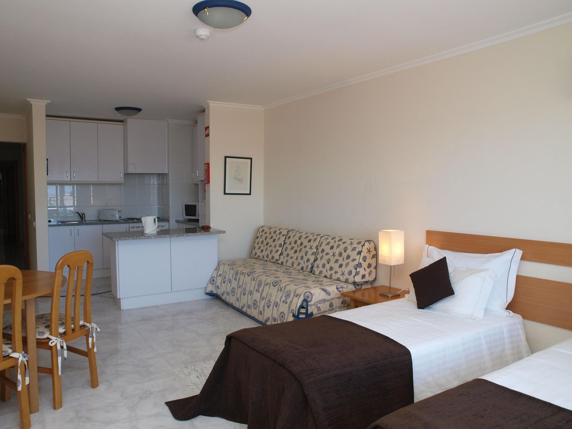 Apartamentos Jardins Da Rocha ปอร์ติเมา ภายนอก รูปภาพ