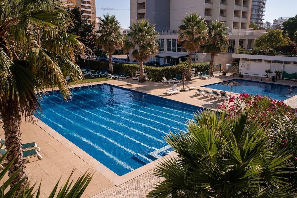 Apartamentos Jardins Da Rocha ปอร์ติเมา ภายนอก รูปภาพ